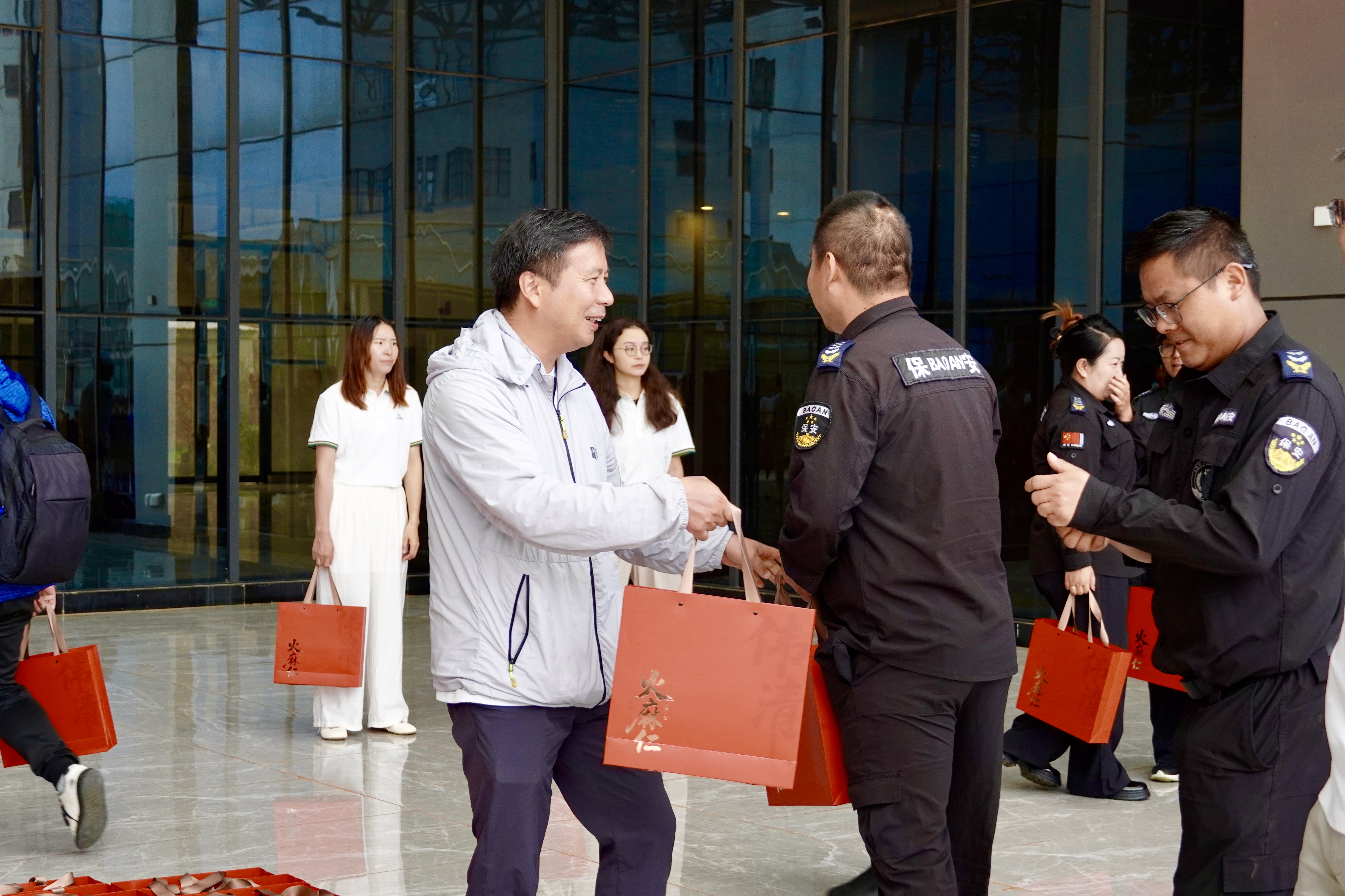 1759126418878033219.jpg e154eae15053e5196379a38de5599e06.jpg